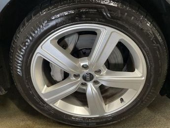 AUDI E-TRON 50 Technik SUV 5dr Electric Auto quattro 71.2kWh (11kW Charger) 