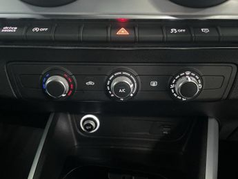 AUDI Q2 1.4 TFSI CoD S line SUV 5dr Petrol S Tronic Euro 6 (s/s) (150 ps