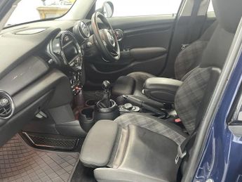 MINI HATCH 1.5 Cooper D Hatchback 5dr Diesel Manual Euro 6 (s/s) (116 ps) -