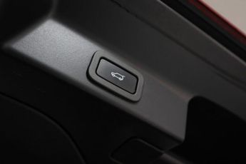 JAGUAR F-PACE 2.0 D180 R-Sport SUV 5dr Diesel Auto AWD Euro 6 (s/s) (180 ps)