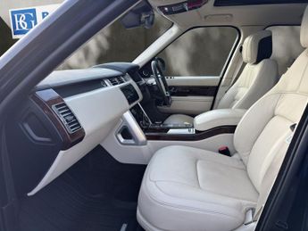 LAND ROVER RANGE ROVER 4.4 SD V8 Vogue SE SUV 5dr Diesel Auto 4WD Euro 6 (s/s) (339 ps)