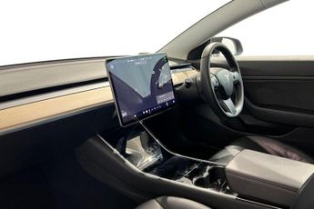 TESLA Model 3 Standard Range Plus Saloon 4dr Electric Auto RWD (241 bhp) Park 