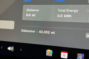 TESLA Model 3 Standard Range Plus Saloon 4dr Electric Auto RWD (241 bhp) Park 