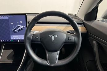 TESLA Model 3 Standard Range Plus Saloon 4dr Electric Auto RWD (241 bhp) Park 