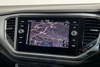 VOLKSWAGEN T-ROC 1.5 TSI EVO Active SUV 5dr Petrol DSG Euro 6 (s/s) (150 ps) Fron