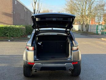 LAND ROVER RANGE ROVER EVOQUE 2.0 TD4 SE Tech SUV 5dr Diesel Auto 4WD Euro 6 (s/s) (180 ps)