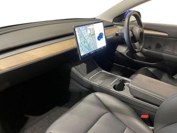 TESLA Model 3 Standard Range Plus Saloon 4dr Electric Auto RWD (241 bhp)
