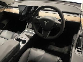 TESLA Model 3 Standard Range Plus Saloon 4dr Electric Auto RWD (241 bhp)