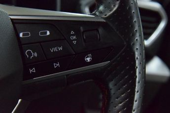 SEAT LEON 1.4 eHybrid 12.8kWh FR Sport Estate 5dr Petrol Plug-in Hybrid DS