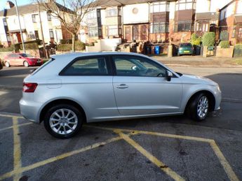AUDI A3 2.0 TDI SE Hatchback 3dr Diesel S Tronic Euro 5 (s/s) (150 ps)