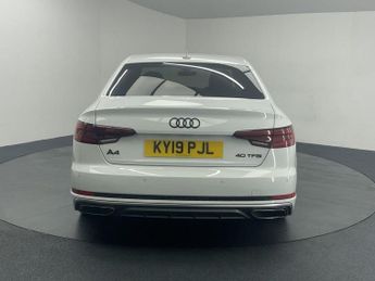 AUDI A4 2.0 TFSI 40 S line Saloon 4dr Petrol S Tronic Euro 6 (s/s) (190 