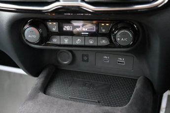 NISSAN JUKE 1.0 DIG-T TEKNA + DCT