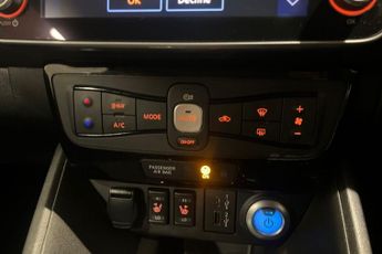 NISSAN LEAF 39kWh N-Connecta Hatchback 5dr Electric Auto (150 ps) Tech Pack,