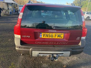 VOLVO XC70 2.4 D5 SE Lux Estate 5dr Diesel Geartronic AWD (224 g/km, 182 bh