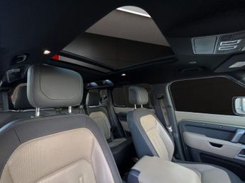 LAND ROVER DEFENDER 3.0 D250 MHEV X-Dynamic HSE SUV 5dr Diesel Auto 4WD Euro 6 (s/s)