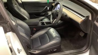 TESLA Model 3 Standard Range Plus Saloon 4dr Electric Auto RWD (241 bhp)