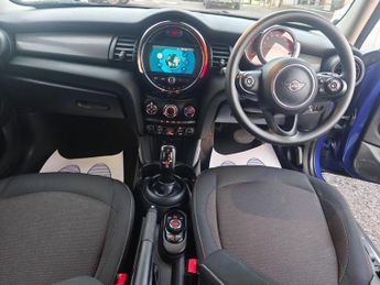 MINI HATCH 1.5 Cooper Classic Hatchback 5dr Petrol Steptronic Euro 6 (s/s) 