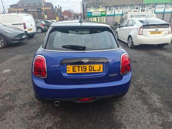 MINI HATCH 1.5 Cooper Classic Hatchback 5dr Petrol Steptronic Euro 6 (s/s) 