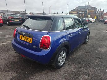 MINI HATCH 1.5 Cooper Classic Hatchback 5dr Petrol Steptronic Euro 6 (s/s) 
