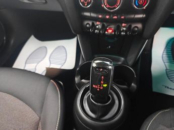 MINI HATCH 1.5 Cooper Classic Hatchback 5dr Petrol Steptronic Euro 6 (s/s) 