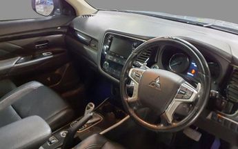 MITSUBISHI OUTLANDER 2.0h 12kWh GX4h SUV 5dr Petrol Plug-in Hybrid CVT 4WD Euro 6 (s/