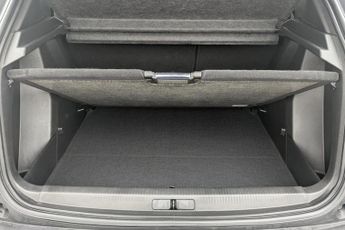 PEUGEOT E-2008 50kWh GT SUV 5dr Electric Auto (7kW Charger) (136 ps)