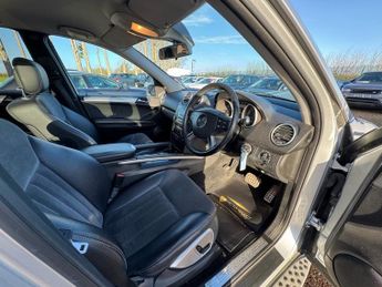 MERCEDES-BENZ M CLASS 3.0 ML320 CDI Sport SUV 5dr Diesel 7G-Tronic (254 g/km, 221 bhp)