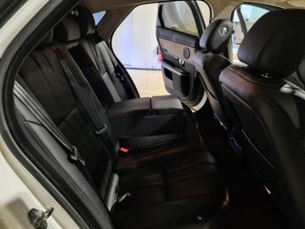 JAGUAR XJ 3.0d V6 Premium Luxury Saloon 4dr Diesel Auto Euro 5 (s/s) (275 