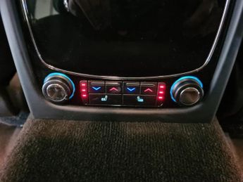 JAGUAR XJ 3.0d V6 Premium Luxury Saloon 4dr Diesel Auto Euro 5 (s/s) (275 