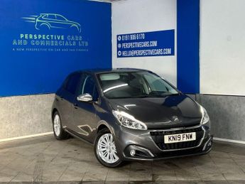 Peugeot 208 1.2 PureTech Signature Hatchback 5dr Petrol Manual Euro 6 (s/s) 
