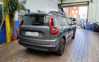 DACIA JOGGER 1.6 Hybrid EXTREME MPV 5dr Petrol Hybrid Auto Euro 6 (s/s) (140 
