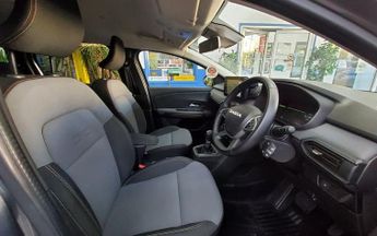 DACIA JOGGER 1.6 Hybrid EXTREME MPV 5dr Petrol Hybrid Auto Euro 6 (s/s) (140 