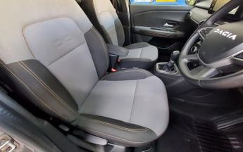 DACIA JOGGER 1.6 Hybrid EXTREME MPV 5dr Petrol Hybrid Auto Euro 6 (s/s) (140 