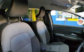 DACIA JOGGER 1.6 Hybrid EXTREME MPV 5dr Petrol Hybrid Auto Euro 6 (s/s) (140 