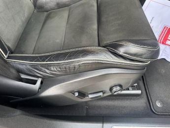 VOLVO XC60 2.0 D4 R-Design Pro SUV 5dr Diesel Auto AWD Euro 6 (s/s) (190 ps