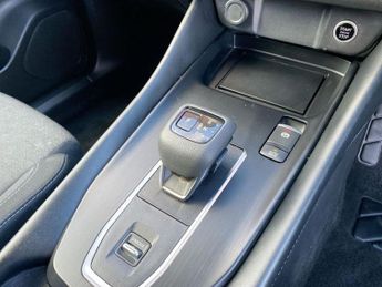 NISSAN QASHQAI 1.3 DIG-T MHEV N-Connecta SUV 5dr Petrol Hybrid XTRON Euro 6 (s/