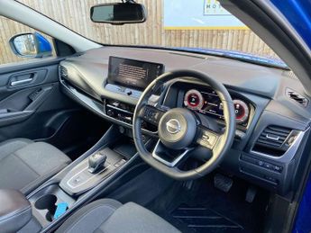 NISSAN QASHQAI 1.3 DIG-T MHEV N-Connecta SUV 5dr Petrol Hybrid XTRON Euro 6 (s/