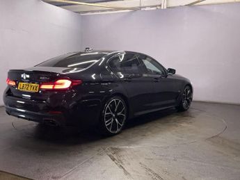 BMW 5 SERIES 2.0 520d MHT M Sport Saloon 4dr Diesel Hybrid Steptronic Euro 6 