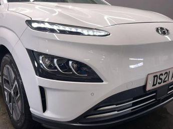HYUNDAI KONA 64kWh Premium SUV 5dr Electric Auto (10.5kW Charger) (204 ps)