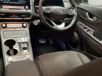 HYUNDAI KONA 64kWh Premium SUV 5dr Electric Auto (10.5kW Charger) (204 ps)