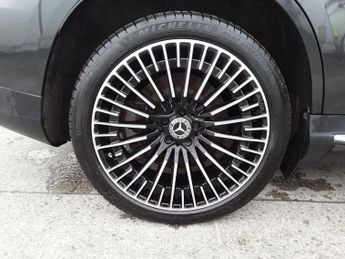 MERCEDES-BENZ EQC EQC 400 80kWh AMG Line (Premium) SUV 5dr Electric Auto 4MATIC (4