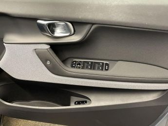 POLESTAR POLESTAR 2 Single Motor 64kWh Standard Range Fastback 5dr Electric Auto FWD