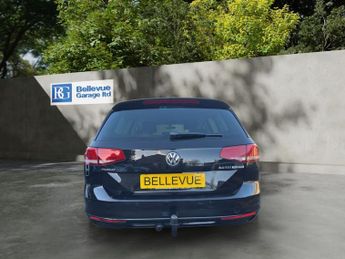 VOLKSWAGEN PASSAT 2.0 TDI BlueMotion Tech SE Business Estate 5dr Diesel DSG Euro 6