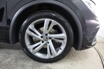 VOLKSWAGEN TIGUAN 1.5 TSI R-Line Edition DSG Euro 6 (s/s) 5dr