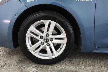 TOYOTA COROLLA 1.8 VVT-h Icon Tech Touring Sports CVT Euro 6 (s/s) 5dr
