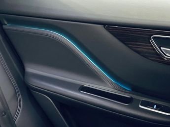 JAGUAR F-PACE 2.0 D180 Portfolio SUV 5dr Diesel Auto AWD Euro 6 (s/s) (180 ps)