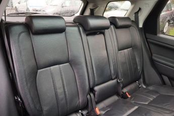 LAND ROVER DISCOVERY SPORT 2.0 TD4 HSE SUV 5dr Diesel Auto 4WD Euro 6 (s/s) (180 ps)