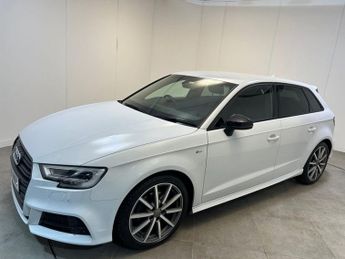 AUDI A3 1.5 TFSI CoD 35 Black Edition Sportback 5dr Petrol S Tronic Euro