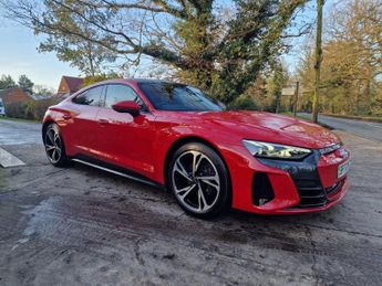 AUDI E-TRON GT 93.4kWh Saloon 4dr Electric Auto quattro (476 ps)