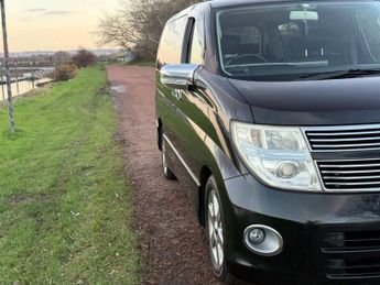 NISSAN ELGRAND 2.5 PETROL AUTOMATIC IMPORTED IN 2025